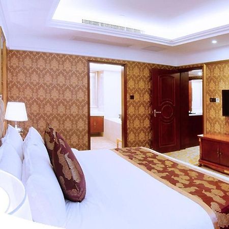 Royal Duke Cherrabah Hotel Zhongshan Zhongshan  Eksteriør billede