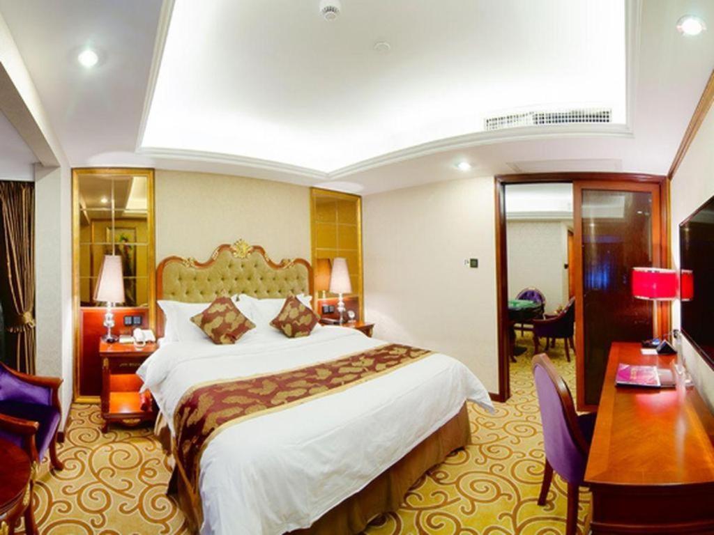 Royal Duke Cherrabah Hotel Zhongshan Zhongshan  Eksteriør billede