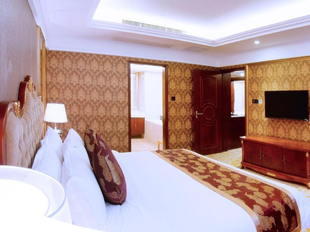 Royal Duke Cherrabah Hotel Zhongshan Zhongshan  Eksteriør billede
